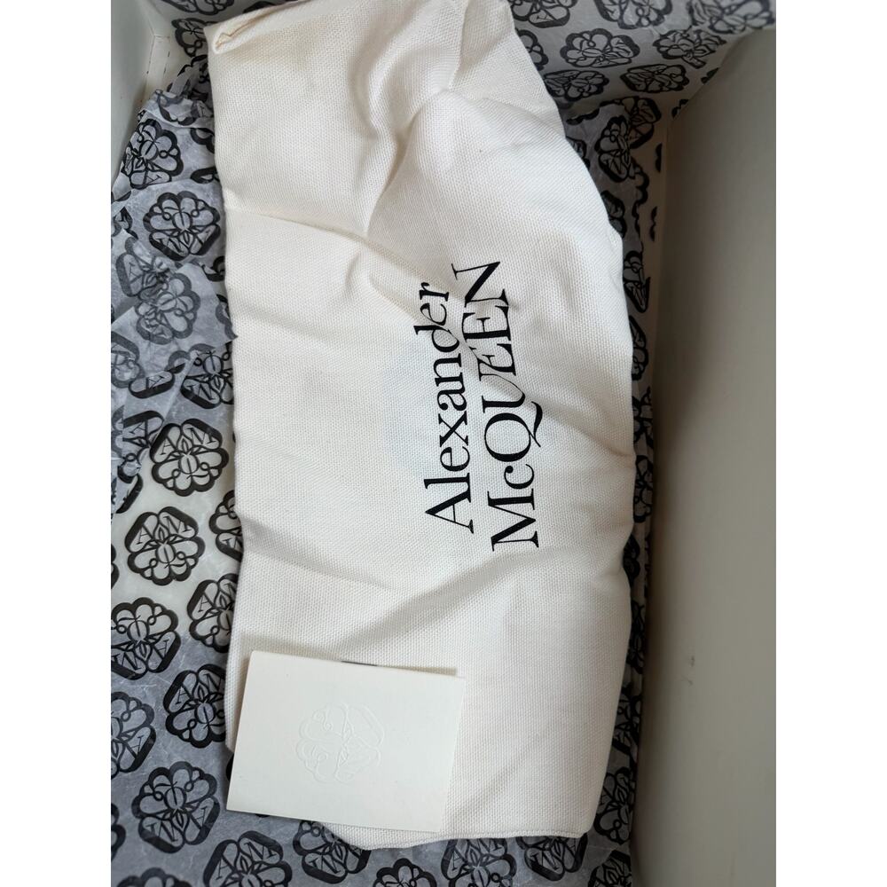 Size 41EU/8US - Alexander McQueen White Gold - Picture 11 of 11